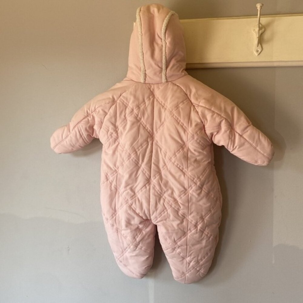 Disney Winnie the Pooh pink baby snowsuit 6 month - Picture 4 of 7